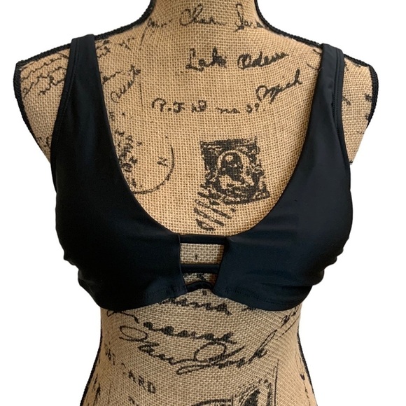 Time‎ & Tru Black Bikini Top Separate Size XL (16-18) - Picture 3 of 6